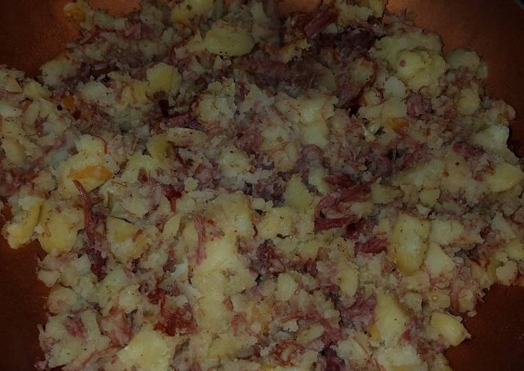 Steps to Make Super Quick Homemade Corned Beef Hash
