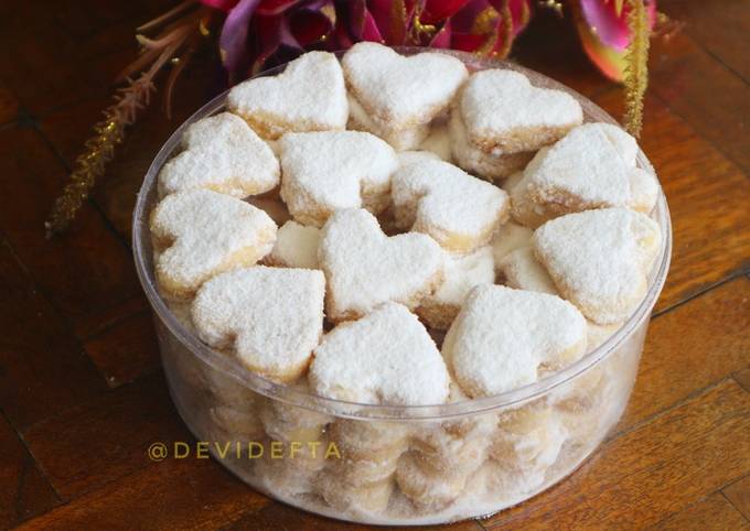 Kue Putri Salju Keju