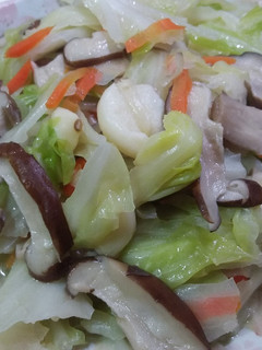 高麗菜炒香菇 的食譜成品照片
