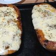 Zapallo relleno con verduras, ricota y queso