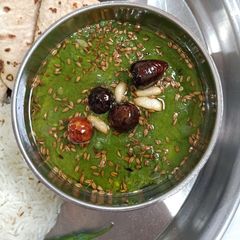 Lehsuni Palak A picture of Lehsuni Palak.