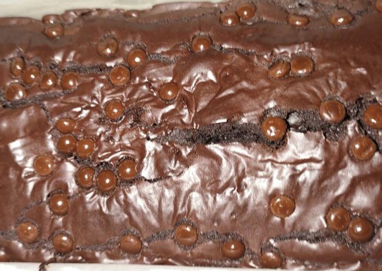 Resep Shyni fudgy brownies (brownies panggang) yang Sempurna