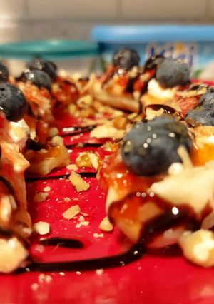A picture of Blueberry banana split.