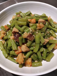 A picture of Sauteed String.Beans.