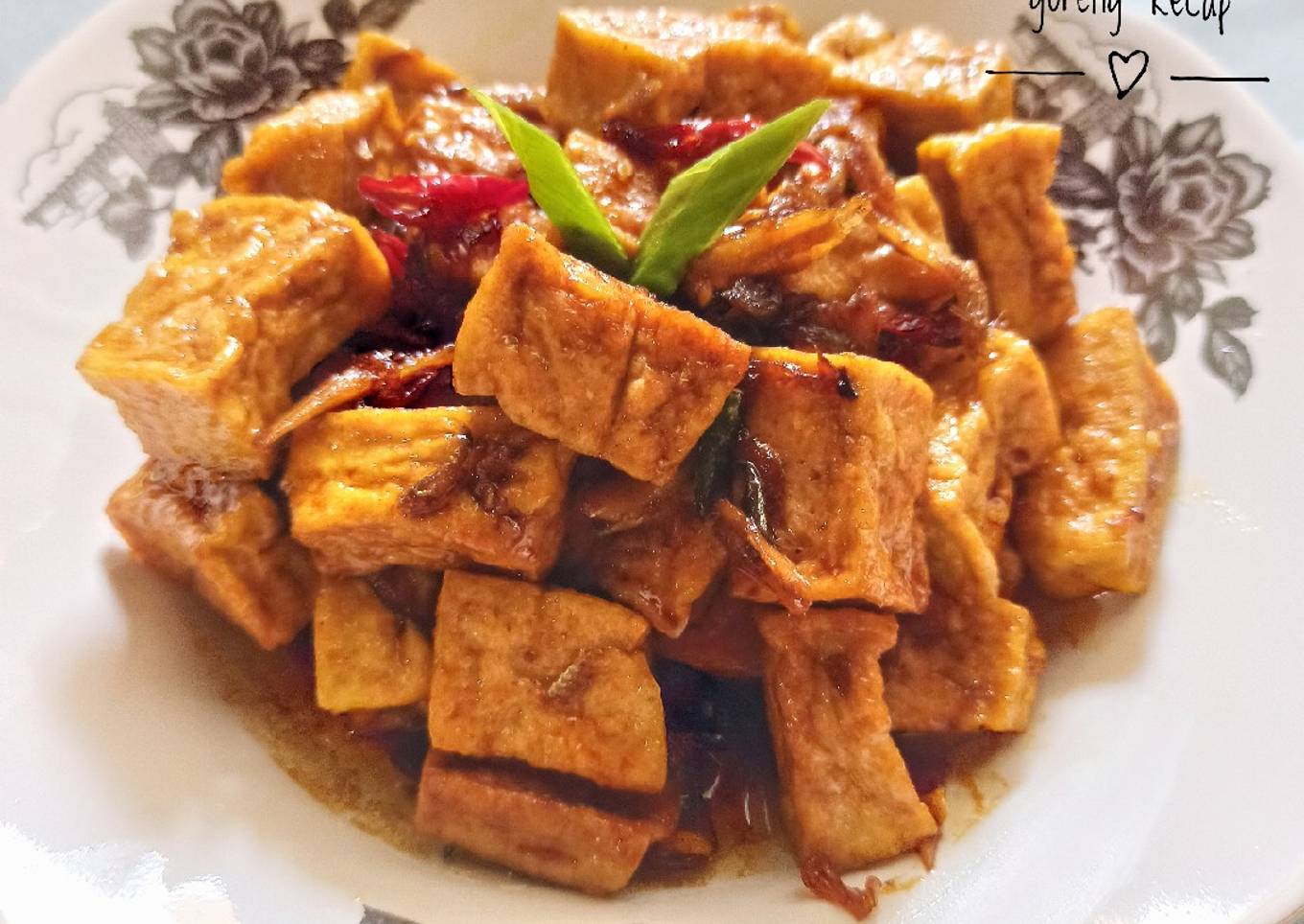 Tahu kuning goreng kecap
