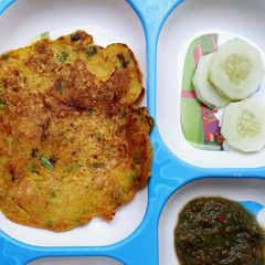 A picture of Gram Flour/Rice flour and Spring Onion Cheela.