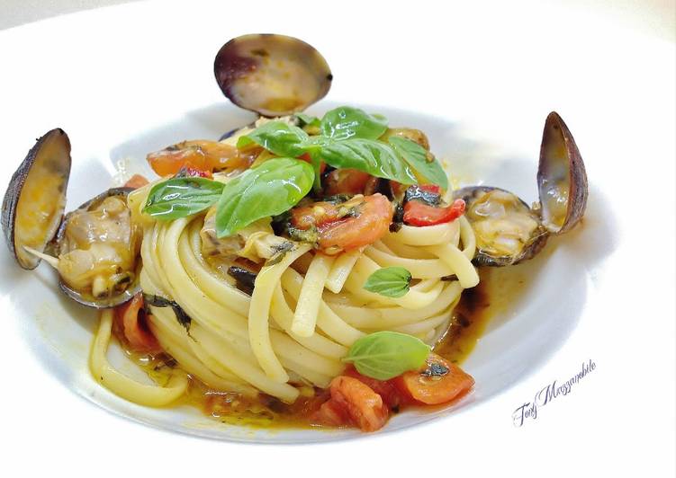 How to Make Fatto in casa super veloce Linguine con vongole e cicoria al sentore di alici