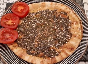 Foto principal de Pan árabe con zaatar y aceite de oliva
