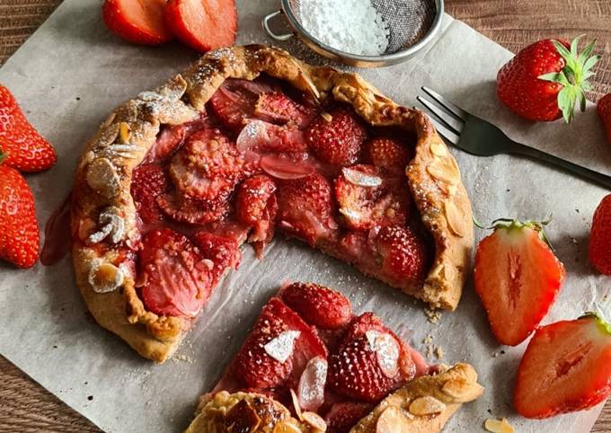 Tarte rustique aux fraises 🍓