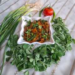 A picture of Lasooni Fenugreek.