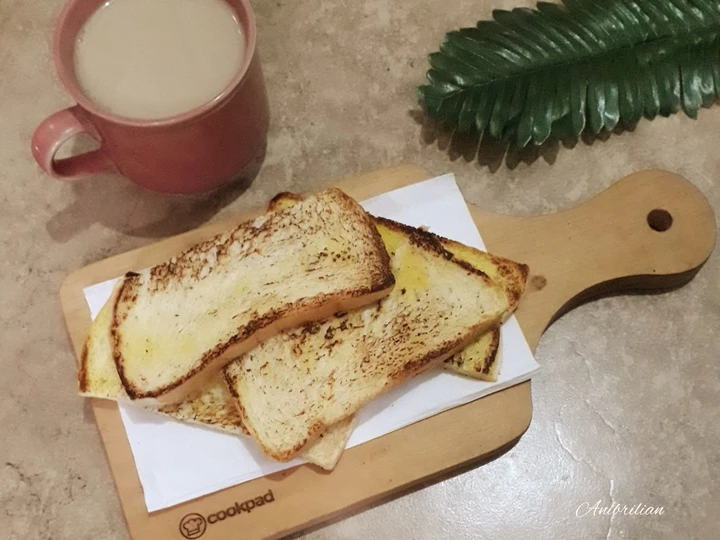 Langkah Mudah untuk Menyiapkan Resep Roti panggang teflon ekonomis yang Bisa Manjain Lidah Anti Ribet, Menggugah Selera