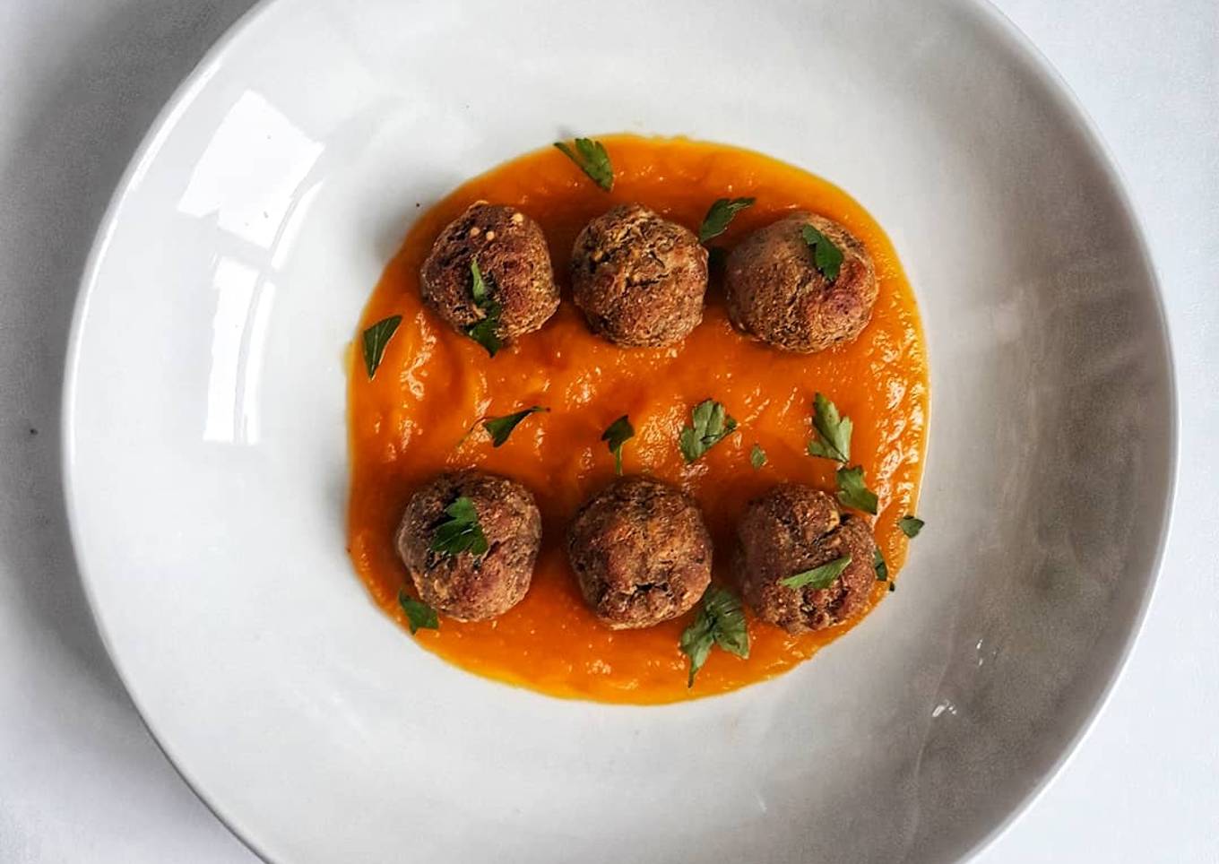🍆🌱Albóndigas de berenjena con salsa de calabaza y curry 🌱🍆