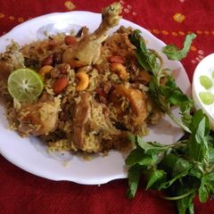 Shahi chicken biryani A picture of Shahi chicken biryani.