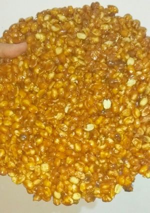 मूंगफली चीक्की (moongfali chikki recipe in HIndi) रेसिपी मुख्य फोटो
