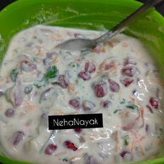A picture of Pomegranate and Carrot Raita.