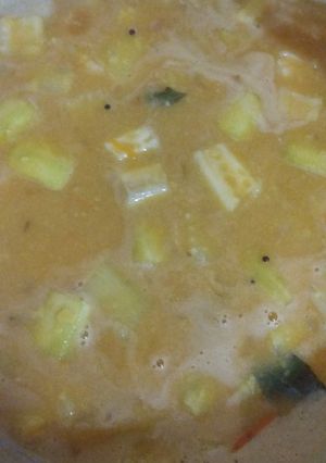 சுரைக்காய் சாம்பார் (Suraikkai sambar recipe in tamil) செய்முறை முக்கிய புகைப்படம்