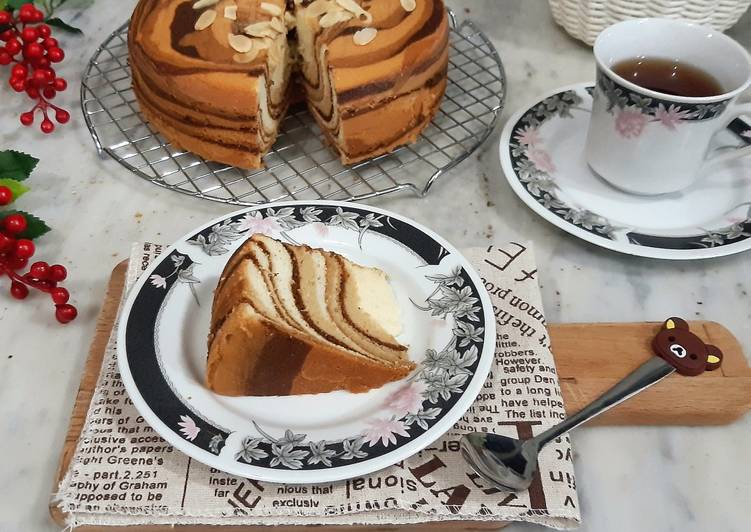 Cara Gampang Mengolah Zebra Cake Putih Telur, Enak