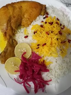 عکسی از دستور پلو مرغ دودی