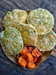 কড়াইশুঁটির কচুরি (koraishutir kochuri recipe in Bengali) রেসিপির প্রধান ছবি