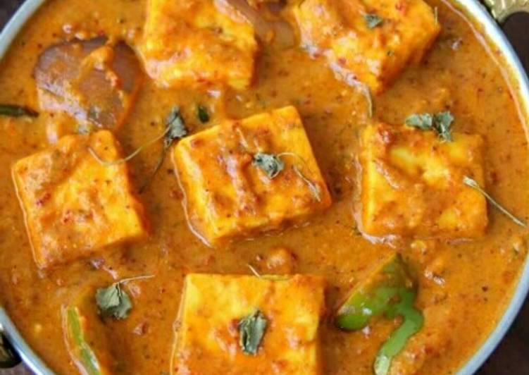 How to Make Delicious Paneer chilli Twist