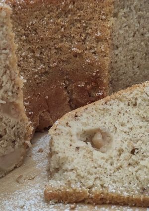 Almás-fahéjas-diós kuglóf recept fotója