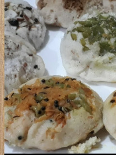 குழந்தைகளை கவர 5 இட்லி வகைகள் செய்முறை முக்கிய புகைப்படம்