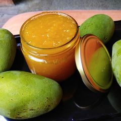 A picture of Mango Jam.