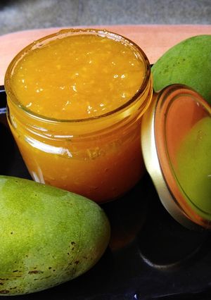 A picture of Mango Jam.