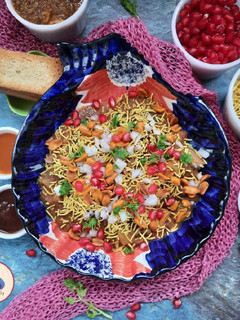 કડક કચ્છી (Kutchi Kadak Recipe In Gujarati) રેસીપી મુખ્ય ફોટો