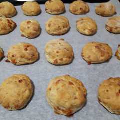 Una foto de Scones salados
