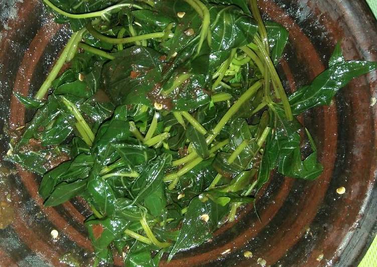makanan Kulup daun tela sambal terasi asli madura yang Enak