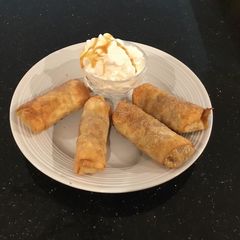 A picture of Apple Pie Egg rolls.