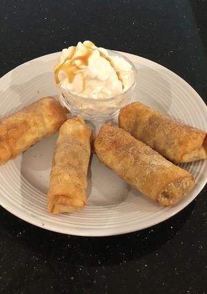 A picture of Apple Pie Egg rolls.