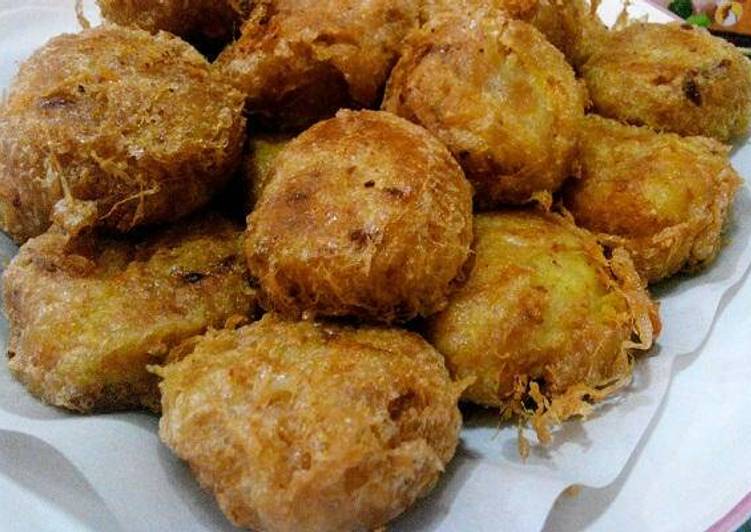  Resep  Perkedel  kentang  kornet  oleh Frisca Sari Mustika 