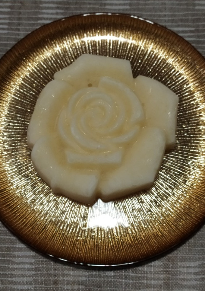 Una foto de Helado de limón con un toque a chuches