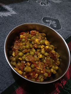 मटर पनीर (matar paneer recipe in Hindi) रेसिपी मुख्य फोटो