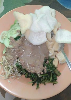 Foto resep Rujak petis Tuna dan petis Udang