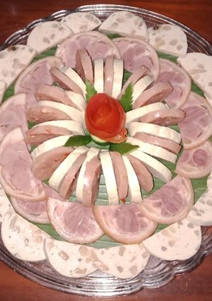 Hình của món Combo thịt nguội.