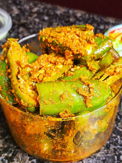 मसाला मिर्ची अचार (masala mirchi achar recipe in Hindi) रेसिपी मुख्य फोटो