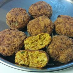 A picture of Lauki Pakoda.