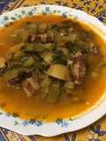 Soupe anti gaspi au chou, poireaux, navets, pommes de terre, tomate au lard