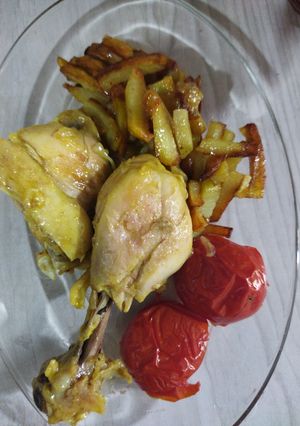 عکسی از دستور سیب زمینی و مرغ سرخ شده