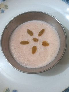 A picture of Sooji ki kheer, sugar free ❤️.