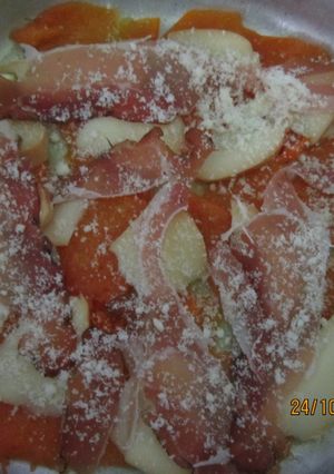 Foto di Parmigiana scherzetto di zucca pronta da infornare