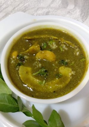 अळूचं फदफदं (aloch fadfand recipe in marathi) रेसिपी चे मुख्य फोटो 