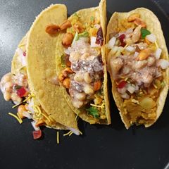 A picture of Dabeli Tacos.