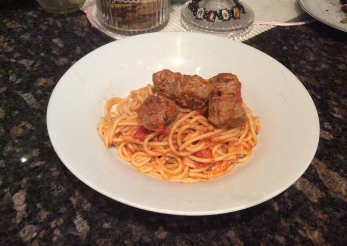 Recipe of Ultimate Tuscan meatballs with spaghetti