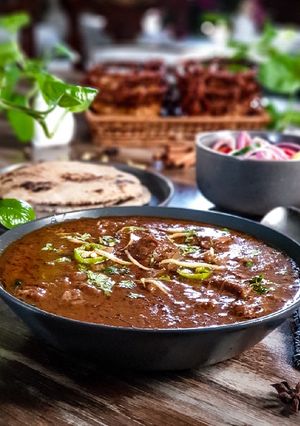 A picture of Nihari.