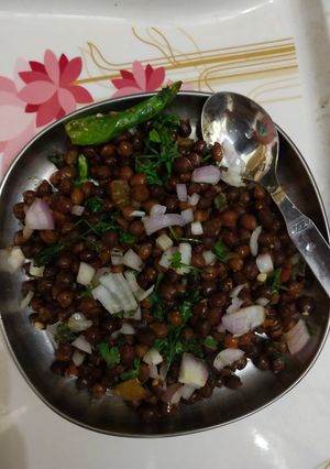 A picture of Chana masala.