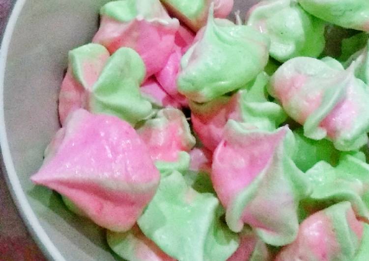 urutan Membuat Meringue cookies Jadi, tidak cukup satu